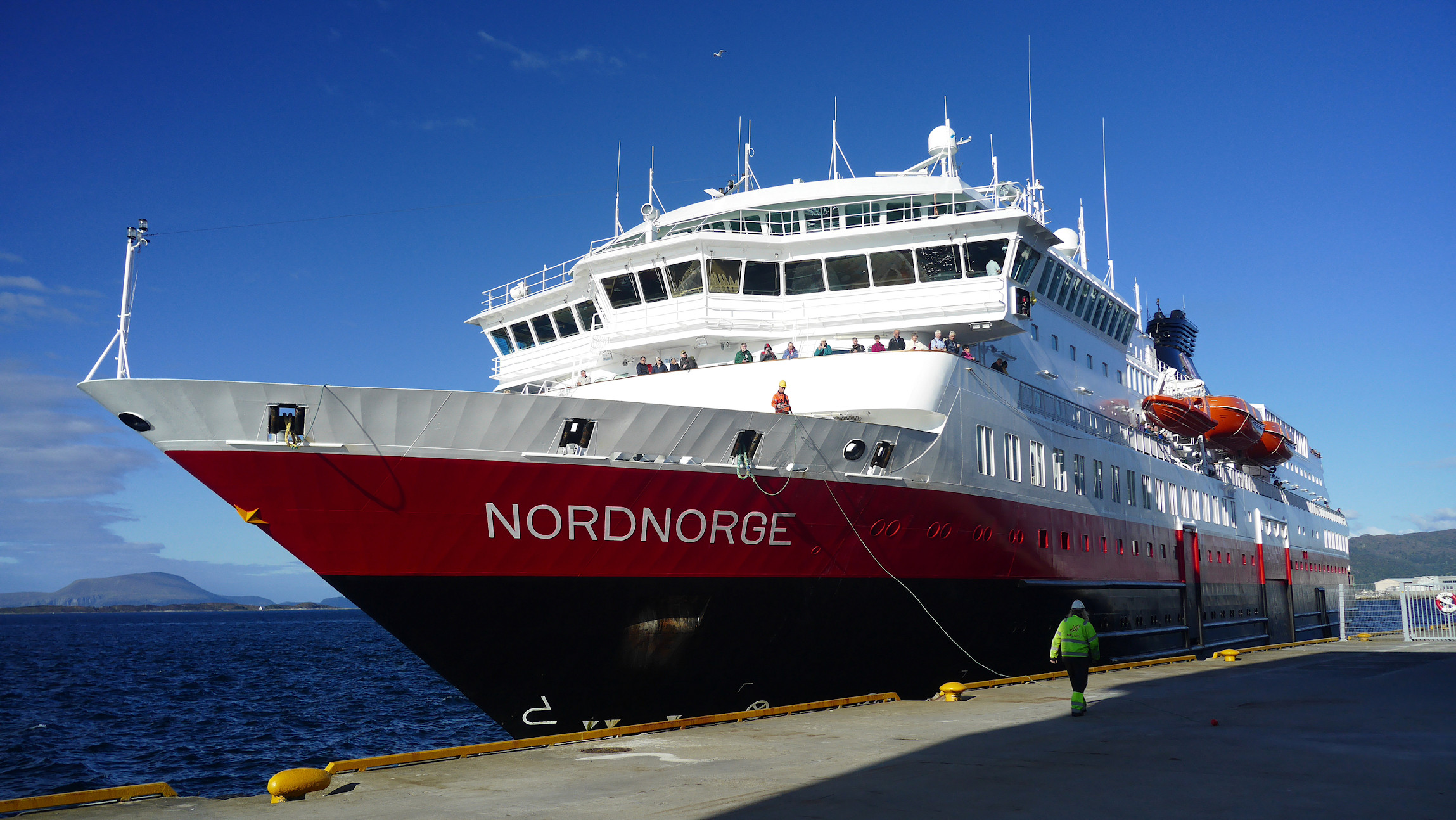 Ålesund - Die NordNorge (Hurtigruten)